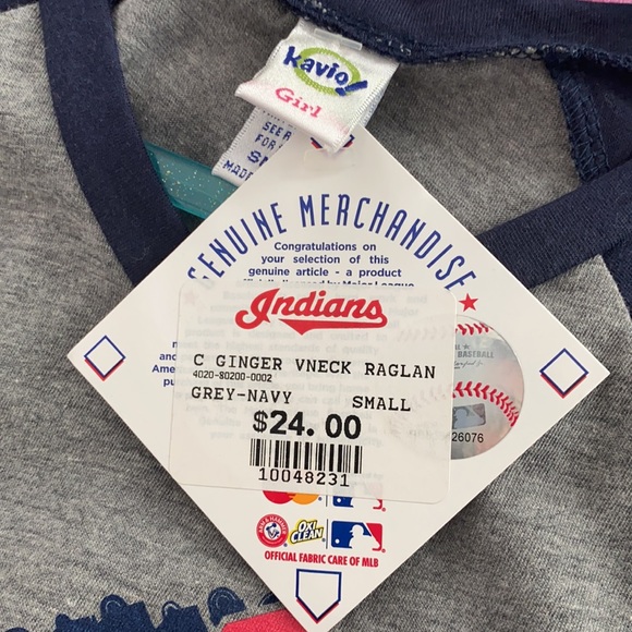 Cleveland Indians Shirt - Picture 2 of 3